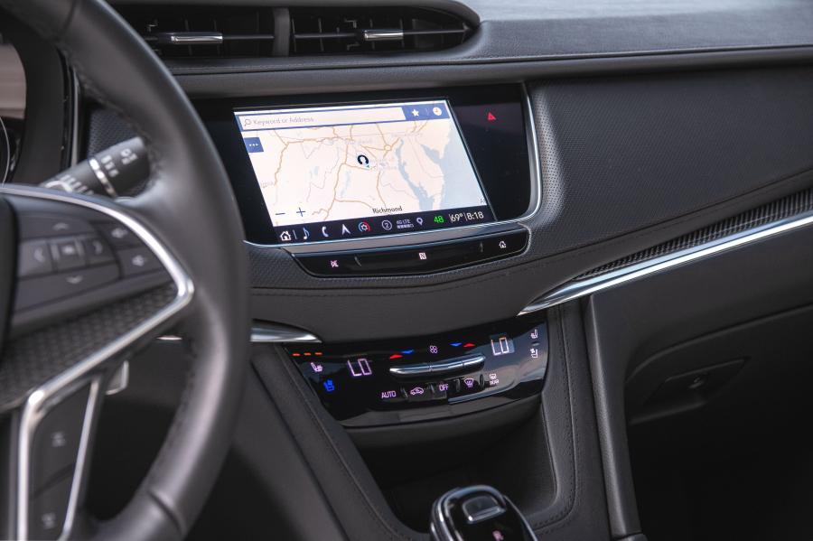 Детали интерьера Cadillac XT5 Sport 2019 года  (NA) (фото 13 из 42)